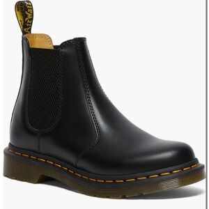 Dr. Martens2976 Chelsea Boots lightly used